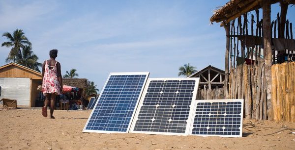 Deutsche Bank et le Fonds vert pour le climat investiront dans des solutions de décarbonisation en Afrique subsaharienne - investactu.com