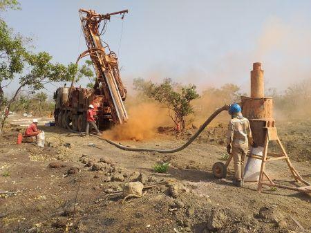Thor lance une campagne de forage de 5 000 m pour étendre la ressource aurifère à Douta - investactu.com