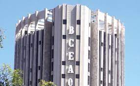 Uemoa : Légère hausse du taux d’intérêt débiteur moyen en janvier 2022 - investactu.com