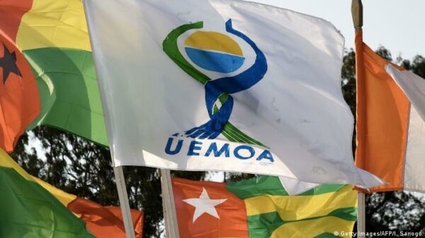 Marché des Titres Publics de l’Uemoa : Les Etats ont levé 1 377,45 milliards au 1er trimestre 2022 - investactu.com