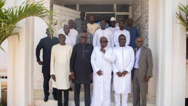 Rencontre entre le Club des Investisseurs Sénégalais (CIS) et la Coalition Yewi Askan WI: La construction du Sénégal se fera par le Dialogue, Babacar NGOM - investactu.com